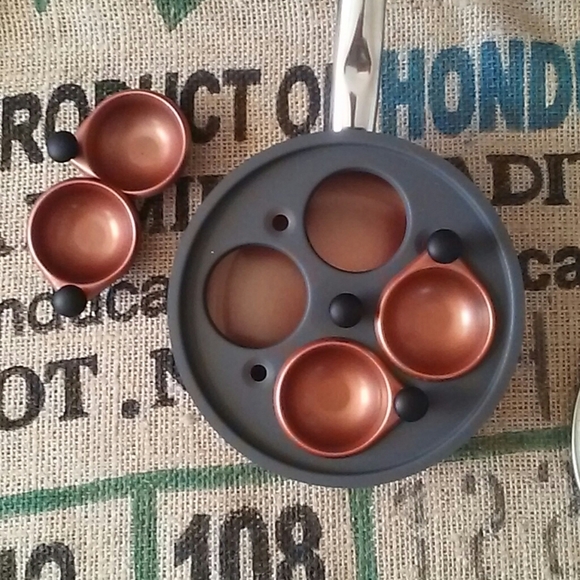 Pairni Kitchen Parini 8 Copper Egg Poacher Nwot Poshmark